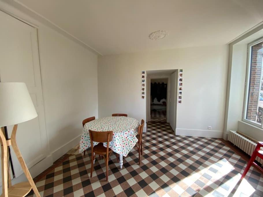 Maison Leocha Sablons-sur-Huisne Esterno foto
