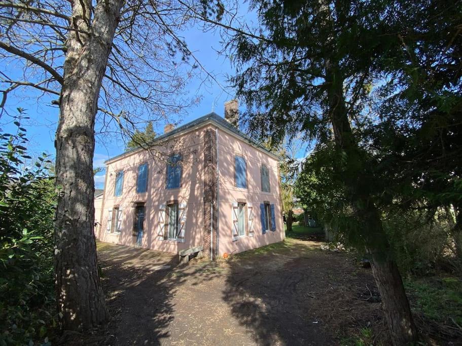 Maison Leocha Sablons-sur-Huisne Esterno foto